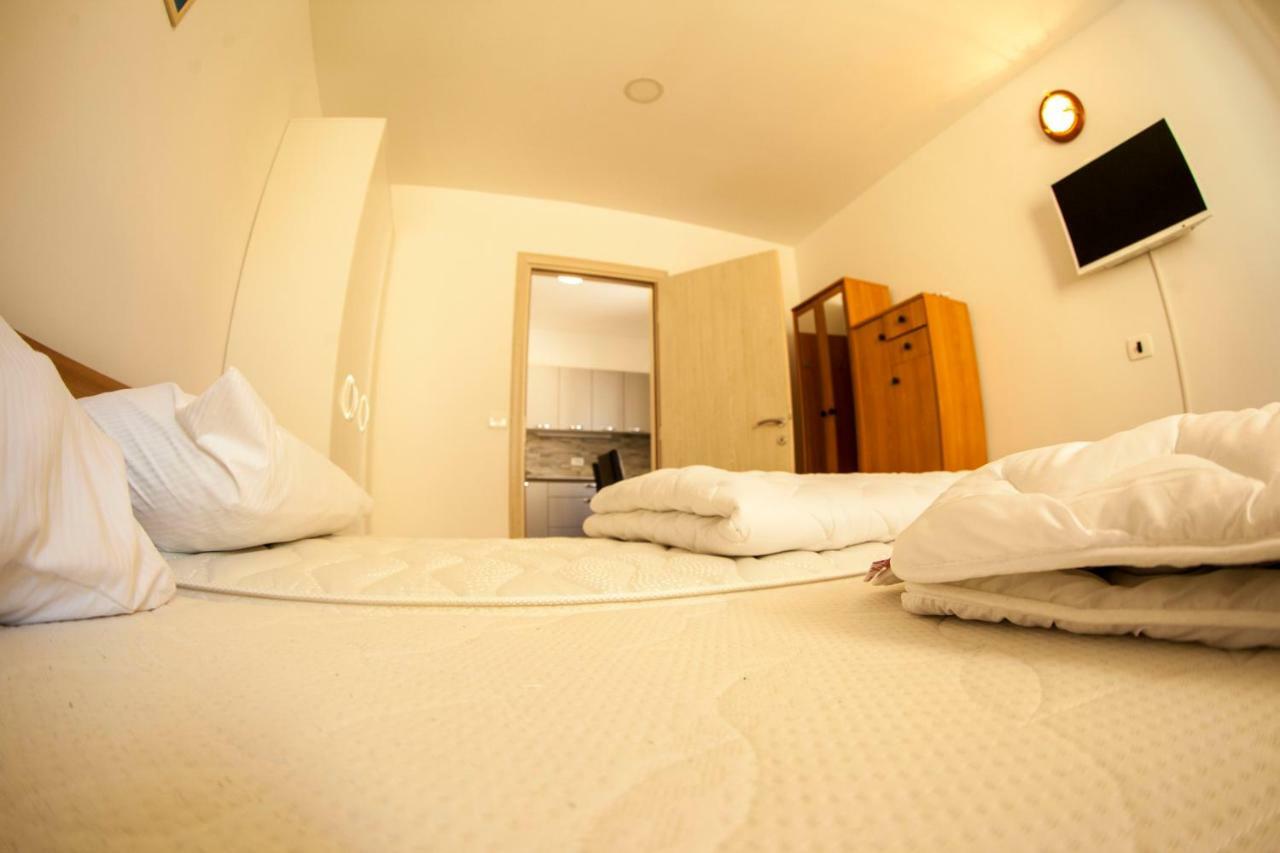 Port Apartment Изола Екстериор снимка