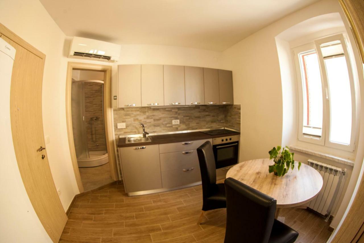 Port Apartment Изола Екстериор снимка